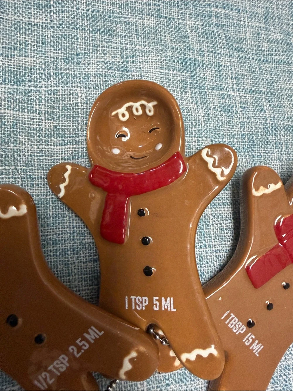 Adorable Gingerbread Man Measuring Spoon Set Ceramic Christmas Kitchen Decor